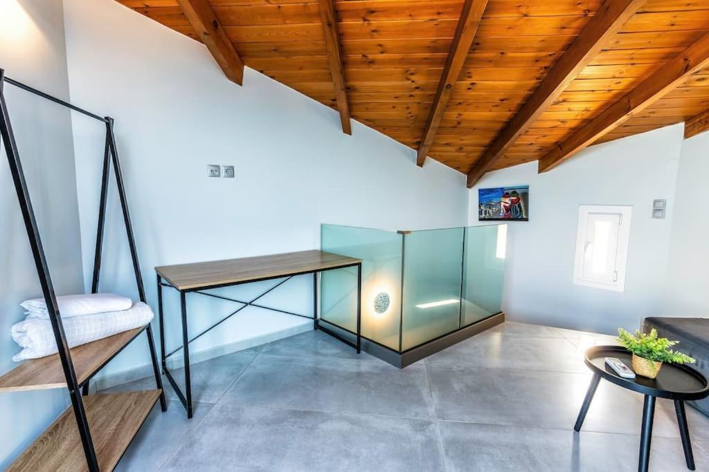Zefyros Suite , Seafront Retreat ! Pánormos Esterno foto
